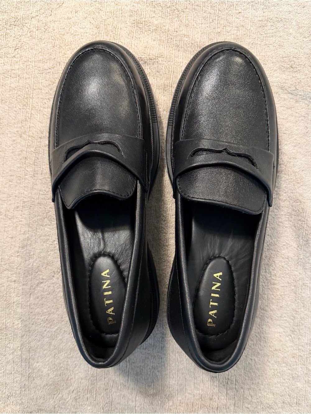 Patina Women’s Black Leather Penny Loafers-9.5